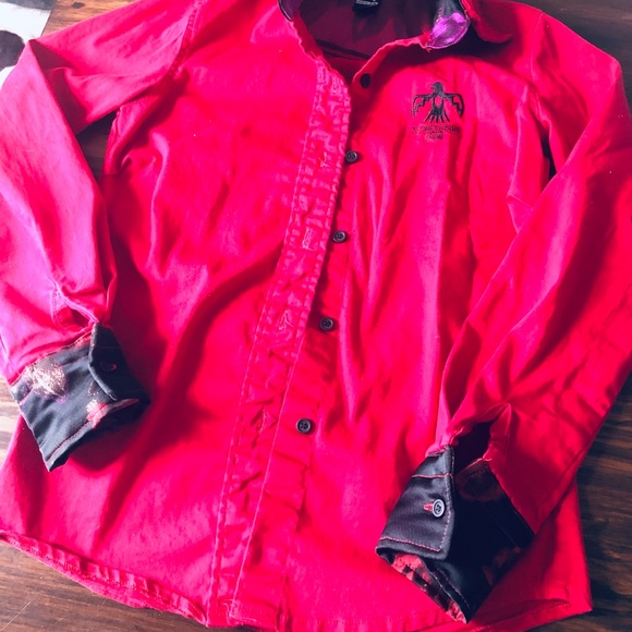 Tops - Thunder bird brand shirt